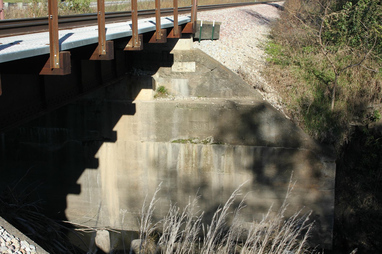 East abutment